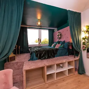 https://la-rossa-apartaments-81-759.gdanskhotel.org